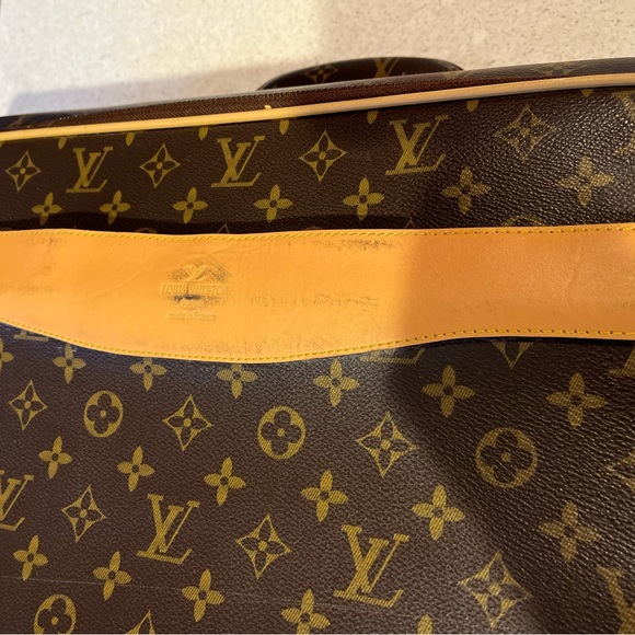 Authentic vintage Louis Vuitton rolling suitcase - Picture 10 of 16